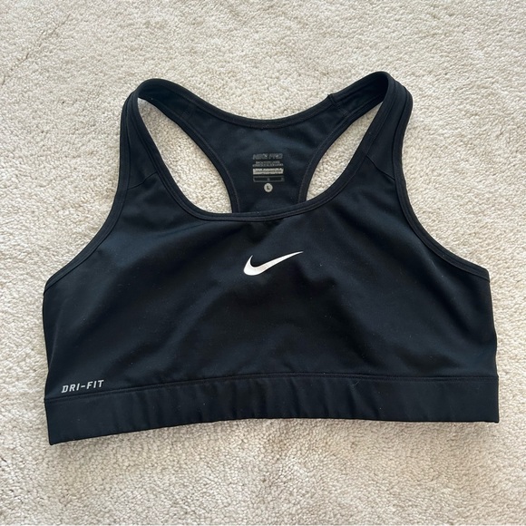 Nike Women's Black Sports Bra - Picture 1 of 4